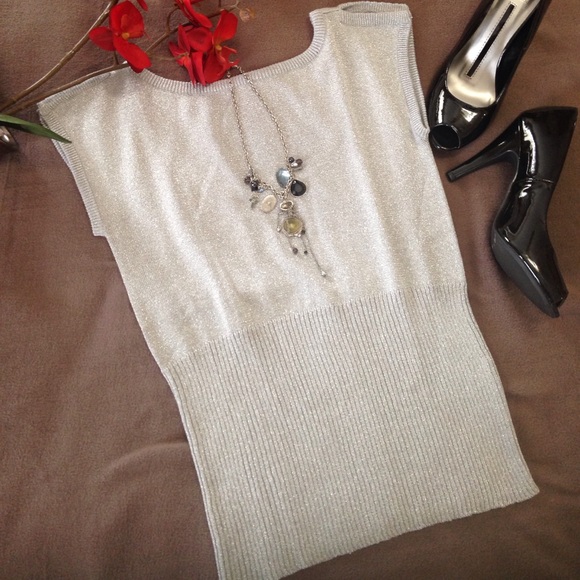 NEW Silver Shimmer Top Sexy Split Shoulder Stretch Fitted Pullover Vtg Rampage M - Picture 6 of 9